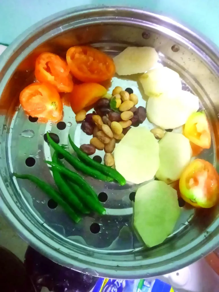 Non Oil Traditional Food: Paltoi or Irolpa. 5 Boiled vegetabels for preparing paltoi or irolpa.