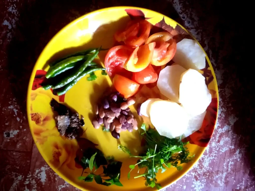 Non Oil Traditional Food: Paltoi or Irolpa. 13 boiled vegetables for paltoi or irolpa.